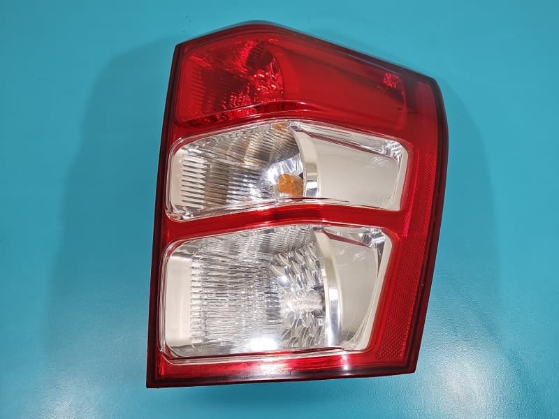 Lampa tył prawa błotnika Suzuki Grand Vitara II HB EUROPA