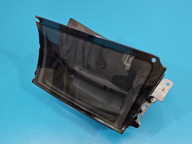 Wyświetlacz monitor Mercedes W213 A2139003709 A2C19135000