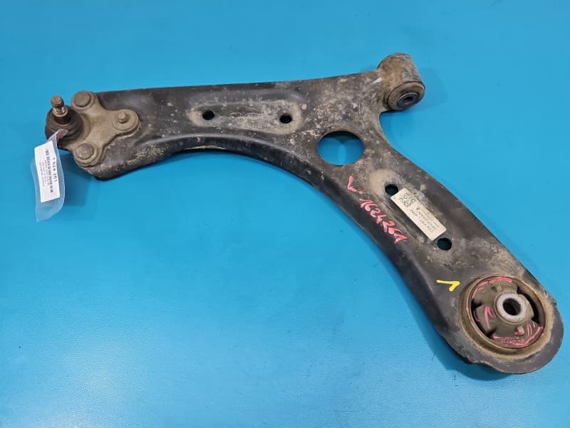 Wahacz przód lewy Kia Ceed III 18-21 przedni 54500-G4AA0