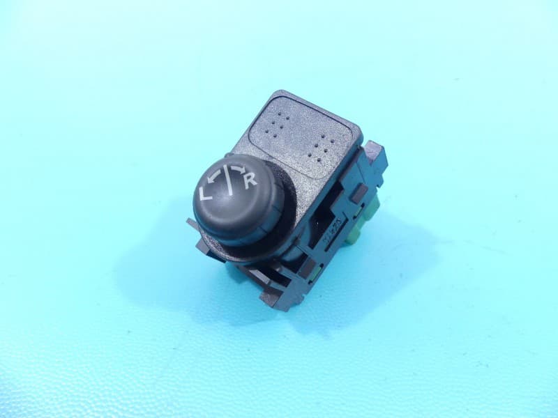 Przełącznik szyb Nissan Qashqai I J10 06-13 REGULACJI LUSTEREK EU
