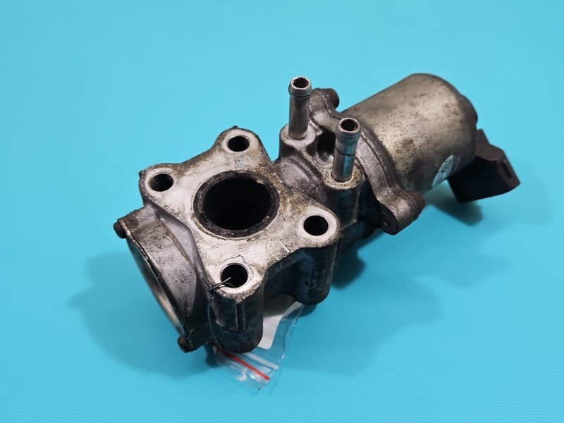 Zawór egr 5PIN Toyota Land Cruiser J200 07- 4,5 V8 D4D 25620-51010