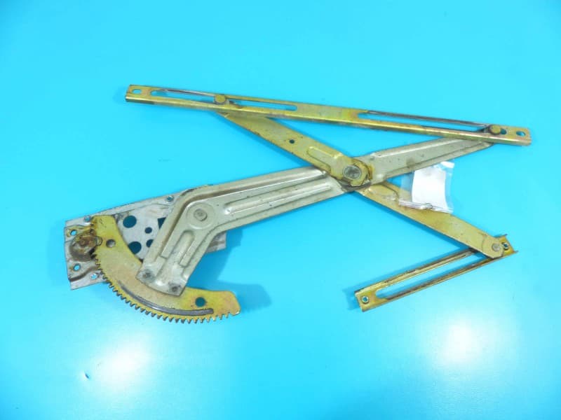 Podnośnik przód prawy SZYBY WINDA Mitsubishi Pajero MANUALNY / STRONA PASAŻERA 3D 3-DRZWI 3d HB