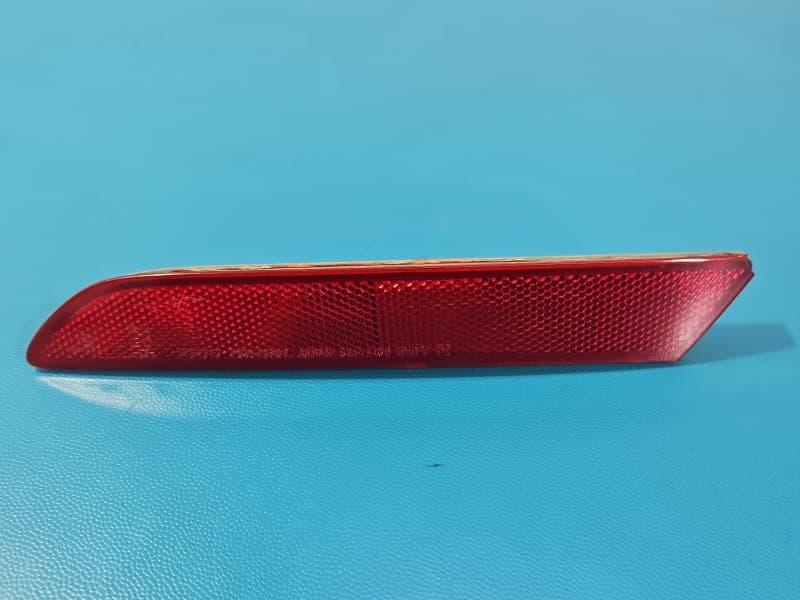ODBLASK ZDERZAKA Uszczerbany na rogu Mazda Cx-7 250-41606