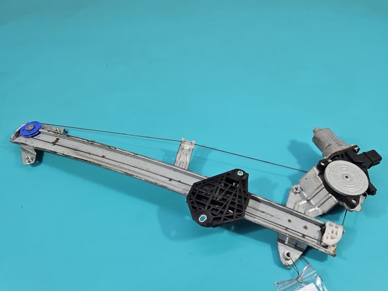 Podnośnik przód prawy SZYBY WINDA Subaru Forester IV SJ 12-18 2pin 5d HB