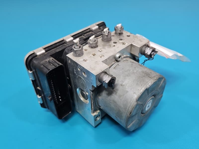 Pompa abs Renault Trafic III 2,0 dci 476609561R 100917-14883