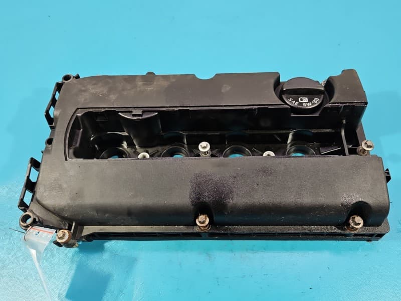 Pokrywa zaworów Opel Astra III H 1,8 16V 55564395