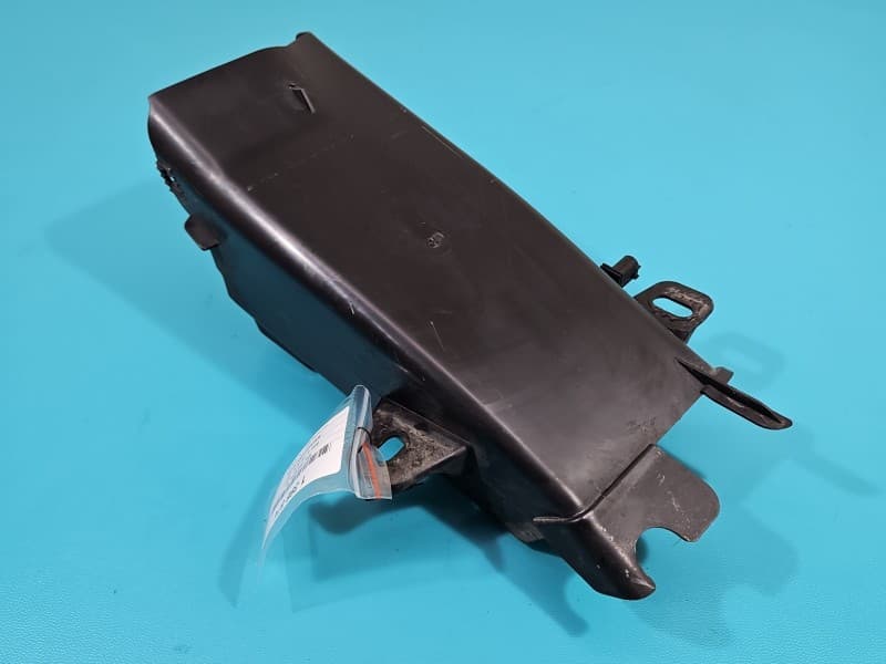 KIEROWNICA Wlot powietrza Bmw f10 f11 3,0d 7200798