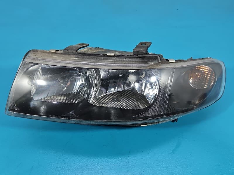 Reflektor lewy lampa przód Seat Leon I Toledo II EUROPA
