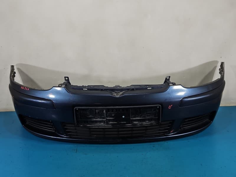 Zderzak przód przedni Vw Golf V LC5F