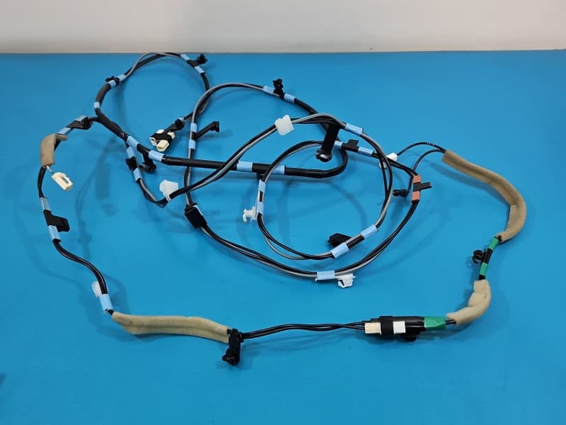 Wiązka instalacja anteny Mitsubishi Eclipse Cross 7B2918 B27W