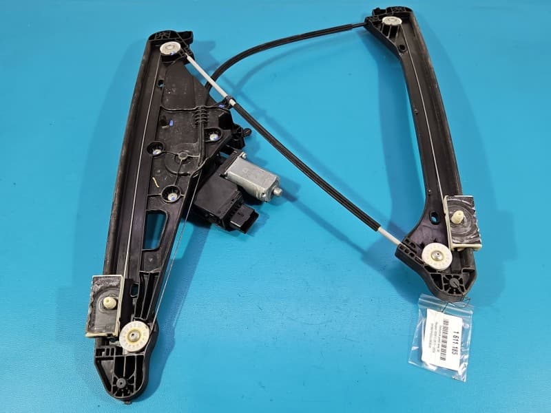 Podnośnik przód lewy SZYBY WINDA 9829482380 Peugeot 5008 II 17-24 6 PIN 5d HB