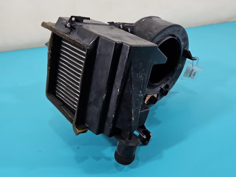 Nagrzewnica Ford Maverick II 01-07 YL8H-19A626-AB EUROPA