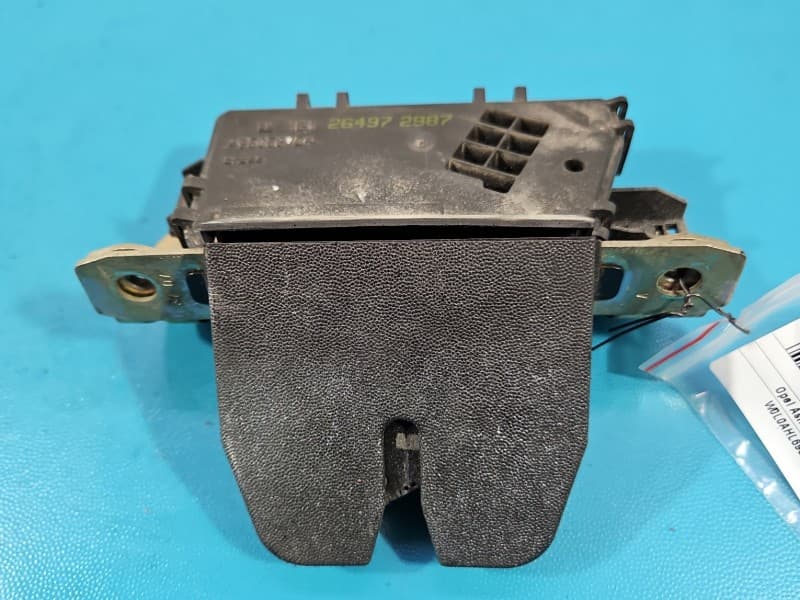 Zamek klapy tył Opel Astra III H sedan 3pin sedan 264972987