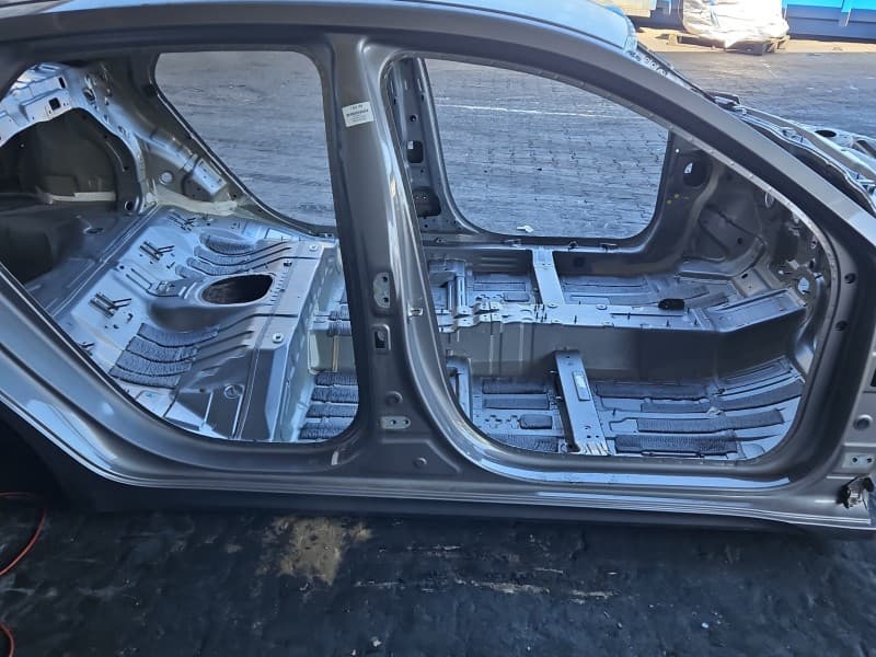 Próg prawy SŁUPEK ŚRODKOWY B Hyundai Elantra VII 20- sedan 4d M6T
