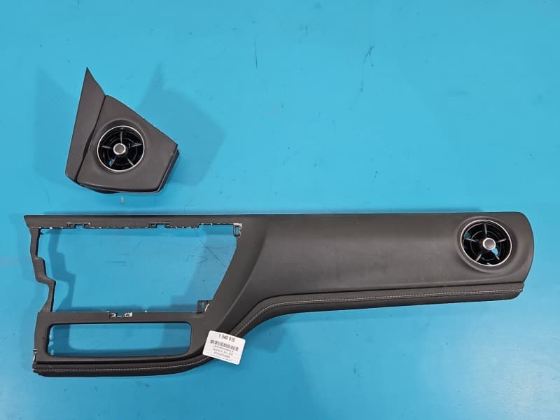 Listwa dekor deski Toyota Auris II 55404-02200 55403-02230 2 elementy SKÓRA / LIFT 15-18