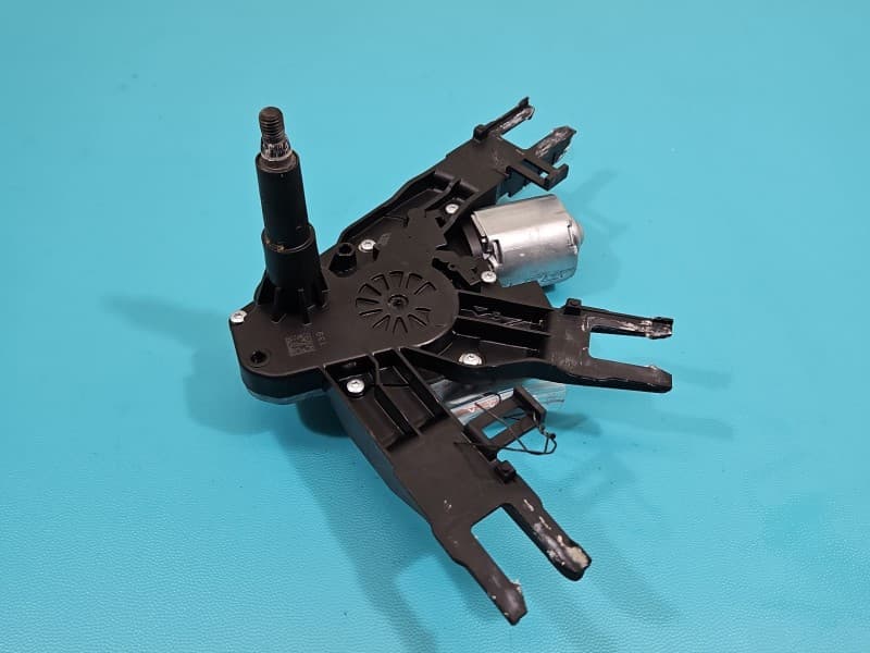 Silniczek Silnik wycieraczki tył Citroen C4 Grand Picasso II 13-22 inny 3pin 9819523180