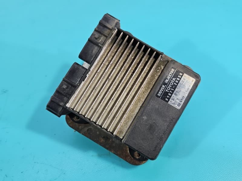 Sterownik moduł WTRYSKIWACZY Toyota Corolla E12 8987120050 89871-20050 131000-1261