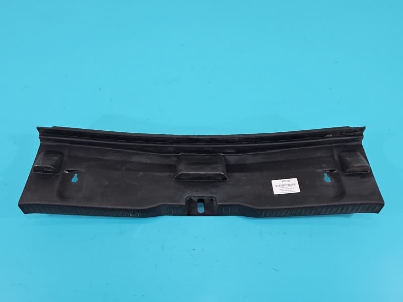 Osłona ZAŚLEPKA PLASTIK Osłona pasa tył Toyota Auris II 64716-02120