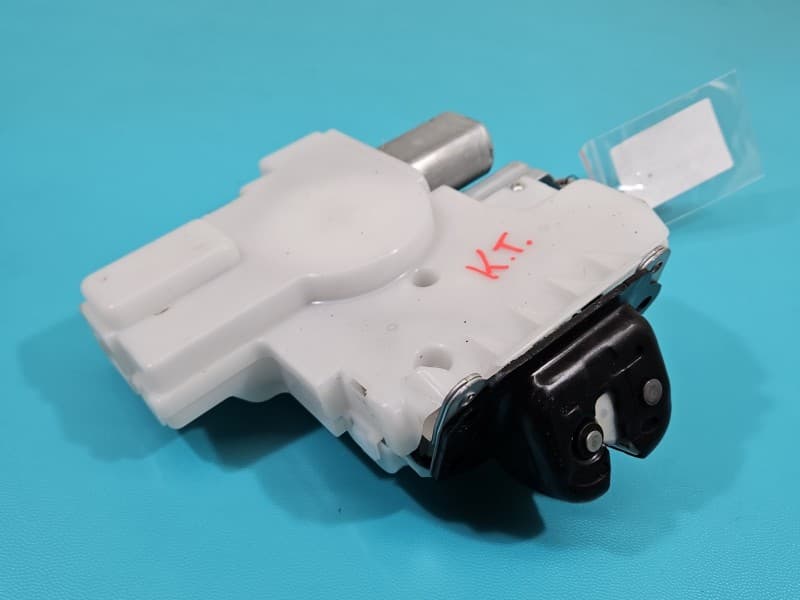Zamek klapy tył INFINITI QX60 12- inny 7pin JG658VA
