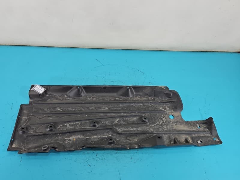 Osłona ZAŚLEPKA PLASTIK OSŁONA PODWOZIA LEWA Ford Puma II MK2 19- H1BB-11133-AC
