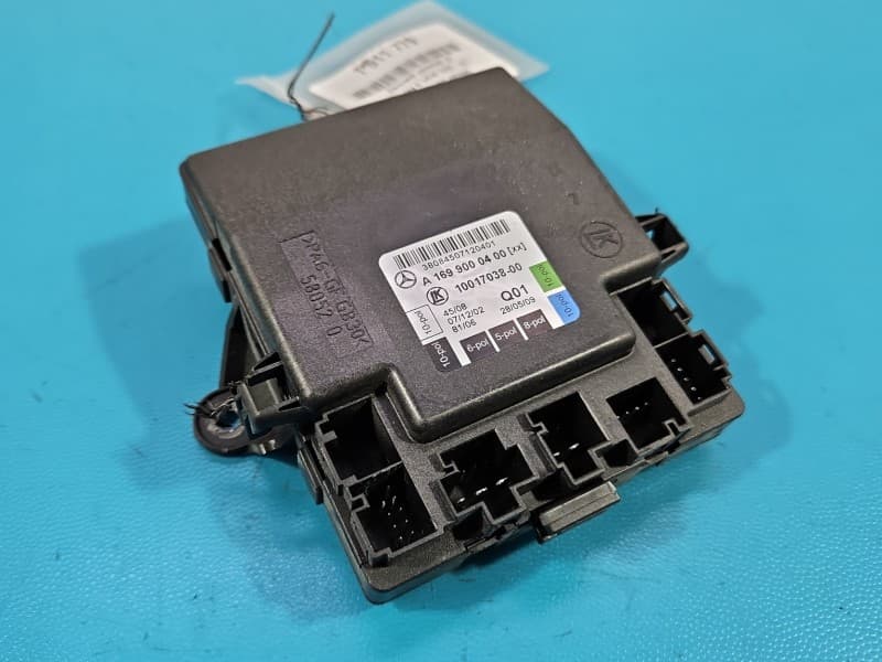 Sterownik moduł DRZWI Mercedes W245 A1699000400