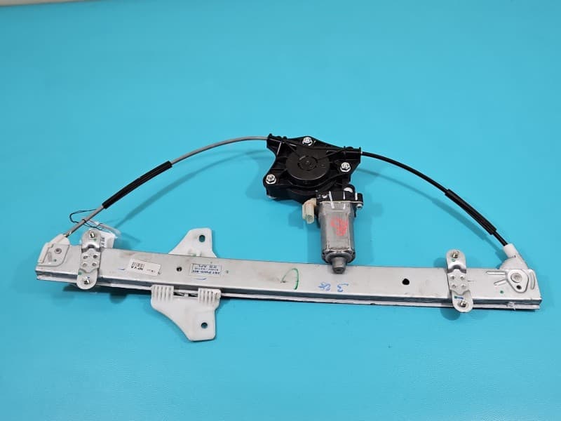 Podnośnik przód prawy SZYBY WINDA 82460-B4000 HYUNDAI I10 II 13-19 2pin 5d HB