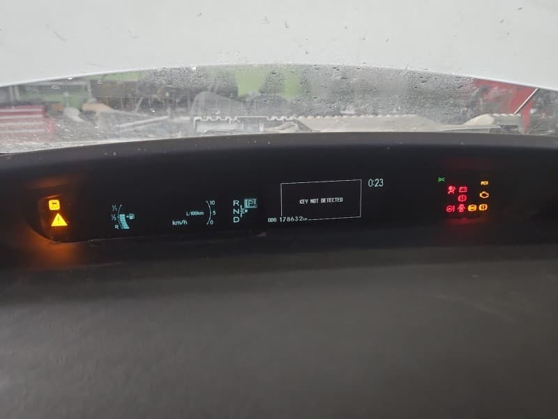 Licznik Toyota Prius III XW30 09- 1,8 16V 83800-47660 EUROPA