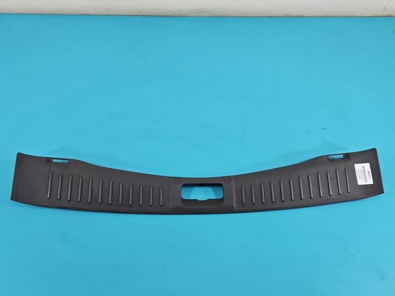 Osłona ZAŚLEPKA PLASTIK RYSY ZADRAPANIE OSŁONA PASA Ford Kuga Mk1 I 08-13 S40352-A