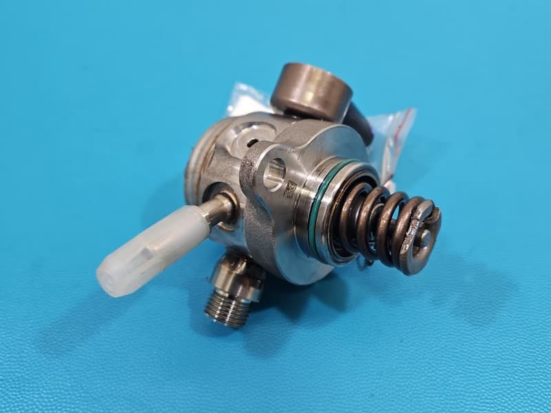 pompka Pompa paliwa Skoda Fabia IV 1,0 tsi 05E127027A Uszkodzona wtyczka