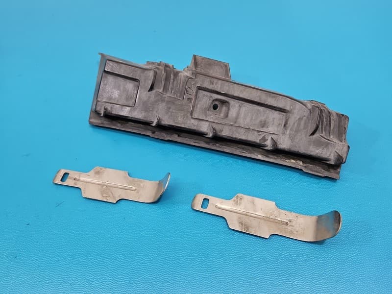 Listwa podreflektorowa BMW G14 G15 G16