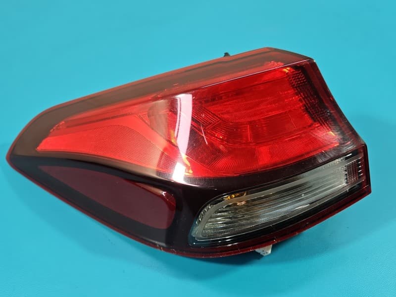 Lampa tył lewa błotnika Hyundai I30 III 16- kombi EUROPA 92401G4200