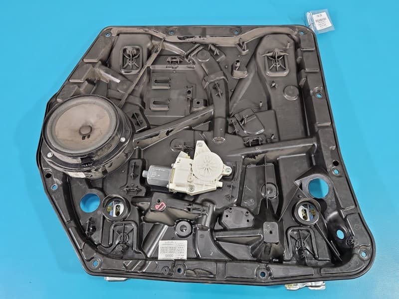 Podnośnik przód lewy SZYBY WINDA A4477200035 A4479063500 Mercedes Vito W447 14- 5d HB
