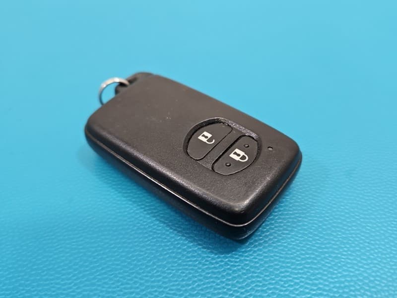 PILOT KLUCZYK KEYLESS Toyota Verso 09-