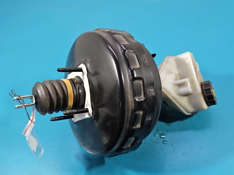 Serwo hamulcowe Volvo XC60 I 08- 2,0d P31302532 0261230305