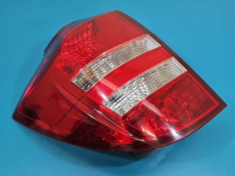 Lampa tył lewa błotnika Kia Ceed I 06- kombi EUROPA 92401-1H3