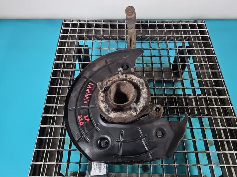 Zwrotnica lewa piasta przód 3,0 CRD Lancia Thema II 11-14