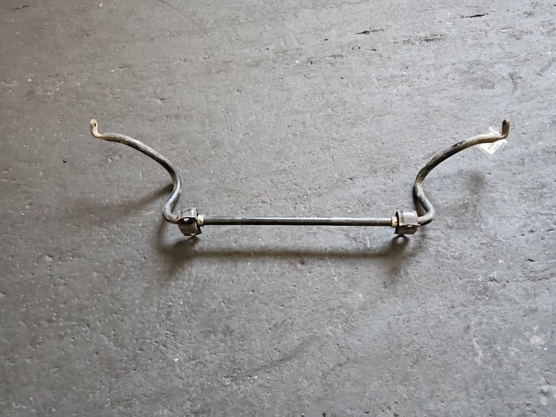 Drążek stabilizatora przód Mazda CX-3 14-21