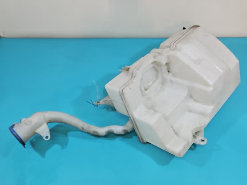 Zbiornik Zbiorniczek płynu spryskiwacza Volvo XC60 I 08- 30753424