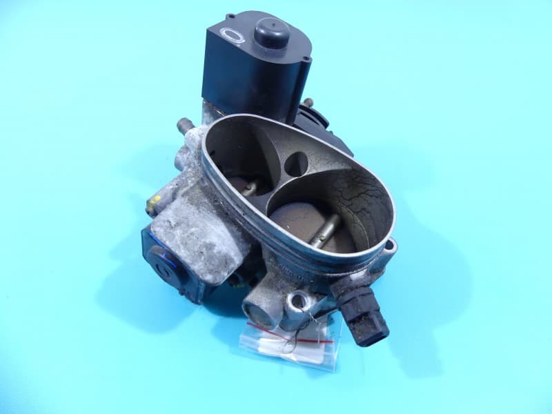 Przepustnica Audi A8 D2 3,7 V8 077133063AP 0280120431