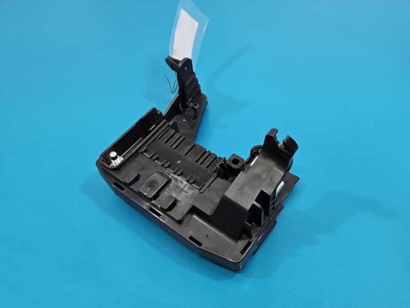 Sterownik moduł bezpieczników Mercedes GL II X166 A1665402150