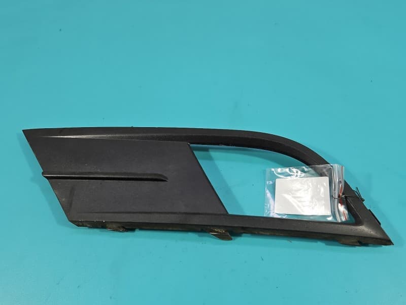 Zaślepka kratka zderzaka lewa atrapa Vw Jetta VI 5C6853665E