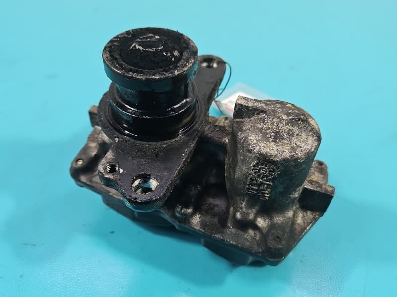 Zawór egr Renault Scenic III 1,6 dci 147101478R
