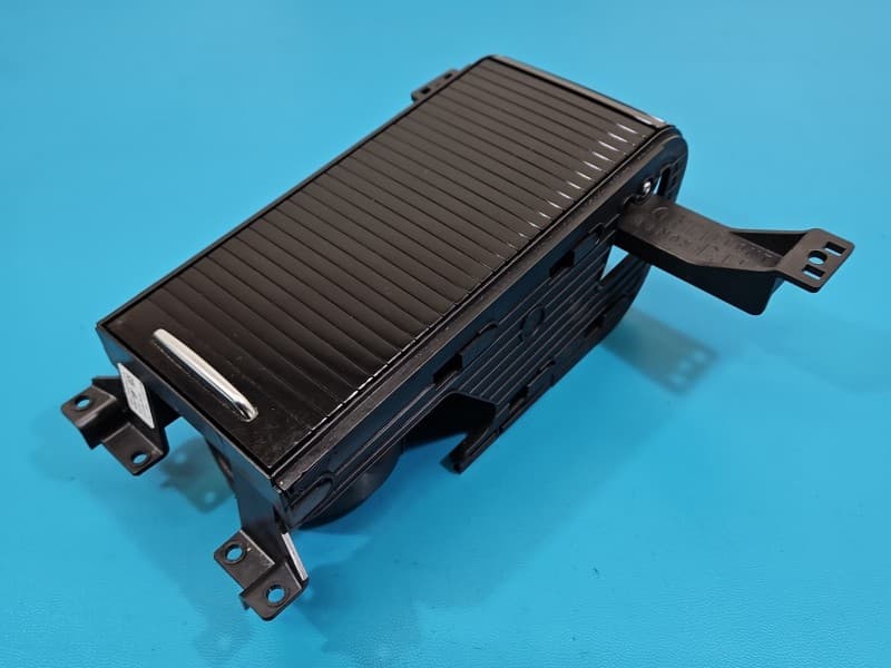 Uchwyt na napoje kubek CUP HOLDER Jaguar F-Pace 16- GX63-F048196-A