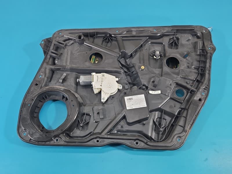 Podnośnik przód prawy SZYBY WINDA A1667200279 Mercedes ML W166 5PIN 5d HB