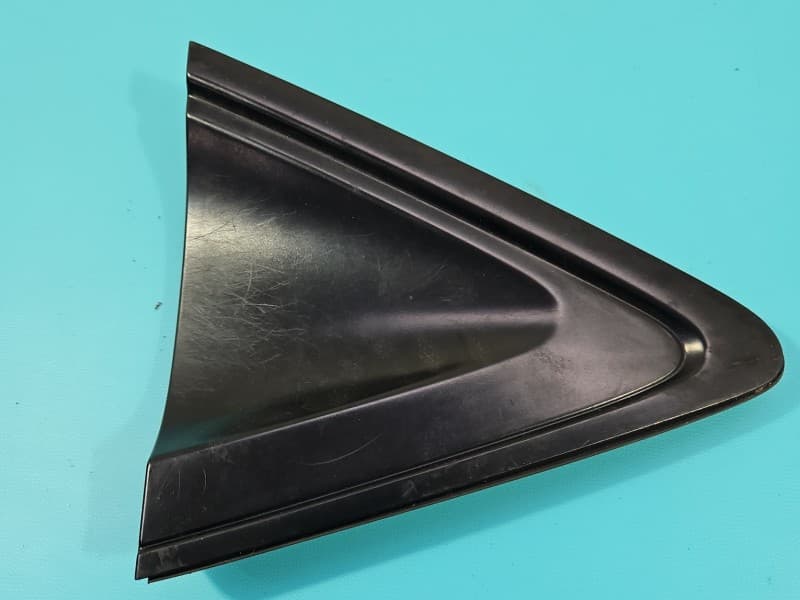Osłona ZAŚLEPKA PLASTIK Osłona trójkąt błotnika TYŁ PRAWA, porysowana Honda HR-V II 13-18 75424T7WA000