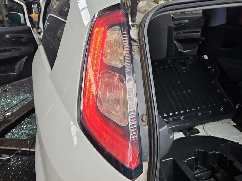 Lampa tył lewa błotnika Fiat Grande Punto HB EUROPA 51895400