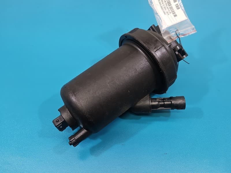 Obudowa filtra paliwa Opel Astra III H 1,9 cdti 13204107