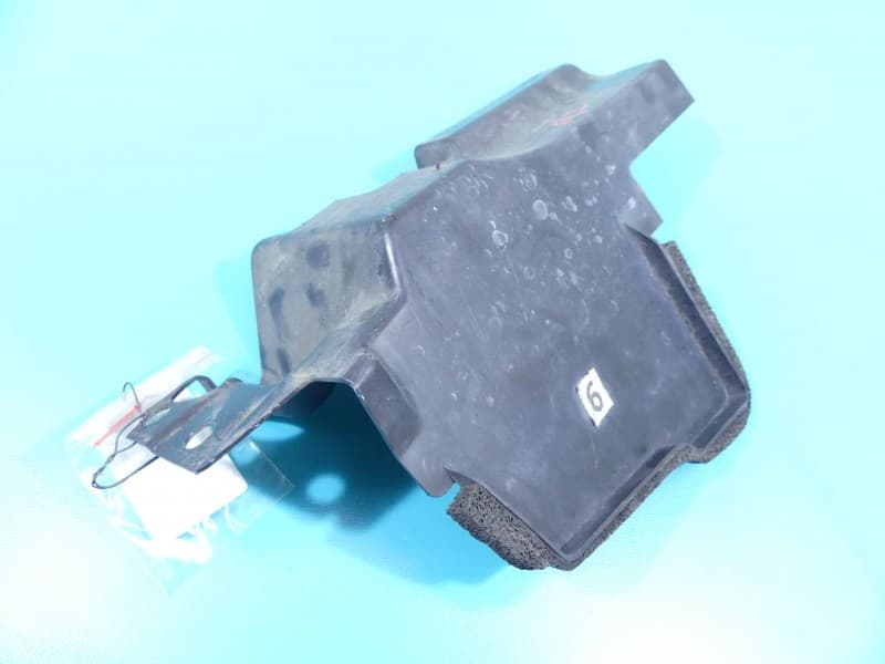 KIEROWNICA Wlot powietrza Nissan Qashqai I J10 06-13 1,6 dci 62823-BB50A