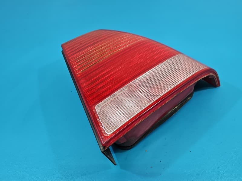 Lampa tył prawa błotnika Vw Bora sedan EUROPA