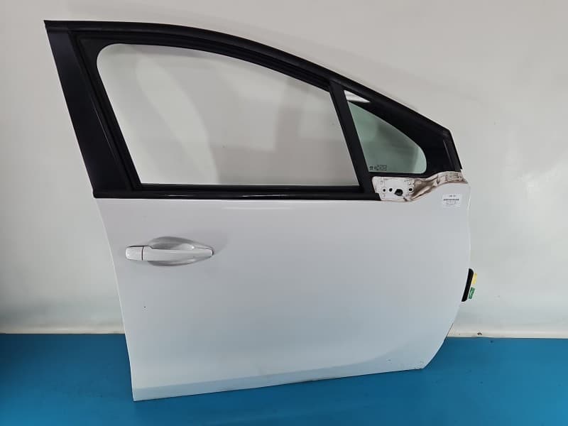 DRZWI PRZÓD PRAWE PASAŻERA Peugeot 208 I 12-19 5d biały EWP